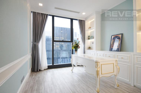  Căn hộ Vinhomes Golden River đầy đủ nội thất diện tích 159.5m².