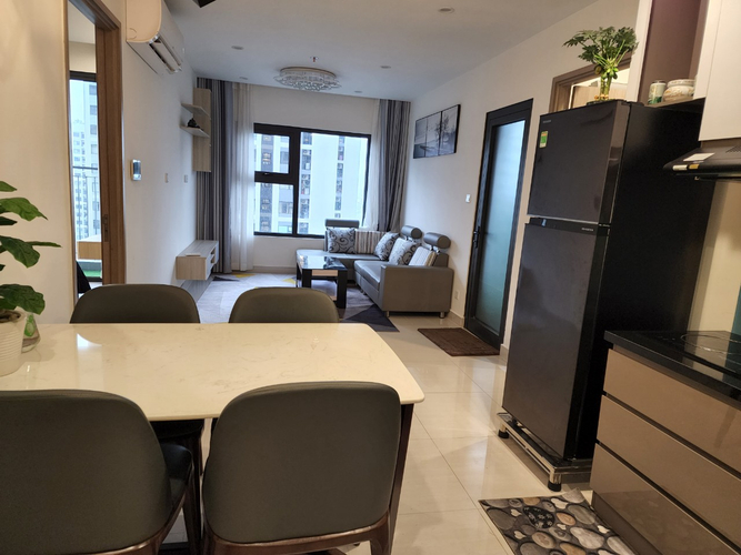  Căn hộ Vinhomes Grand Park hướng ban công đông bắc đầy đủ nội thất diện tích 67m²