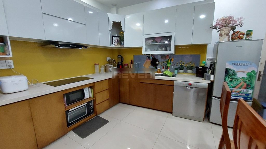 Nhà phố Quận Thủ Đức Nhà phố có cửa hướng Đông mát mẻ, diện tích 54m2.