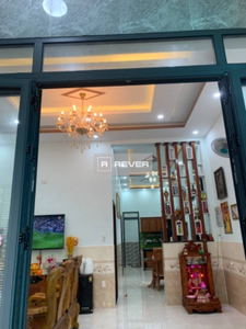 Nhà phố Huyện Hóc Môn Nhà phố diện tích đất 110m2 cửa hướng Đông đón gió mát mẻ.