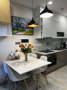  Căn hộ Vinhomes Golden River đầy đủ nội thất diện tích 58.8m²