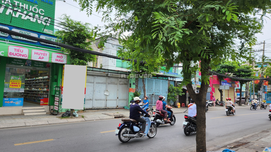  Nhà phố Đường Nguyễn Văn Quá 1 tầng diện tích 238.2m² pháp lý sổ hồng