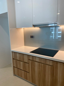 Căn hộ Q2 Thao Dien, Quận 2 Căn hộ Q2 Thao Dien tầng 8 thiết kế hiện đại, nội thất cơ bản.