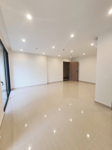 Căn hộ Vinhomes Grand Park tầng cao mát mẻ, nội thất cơ bản.