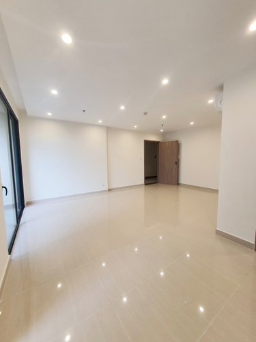  Căn hộ Vinhomes Grand Park tầng cao mát mẻ, nội thất cơ bản.