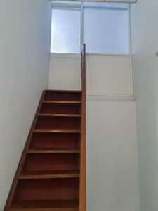 Nhà phố Quận Bình Tân Nhà phố thiết kế 1 trệt, 1 lửng và 1 lầu, cửa hướng Tây đón nắng sớm.