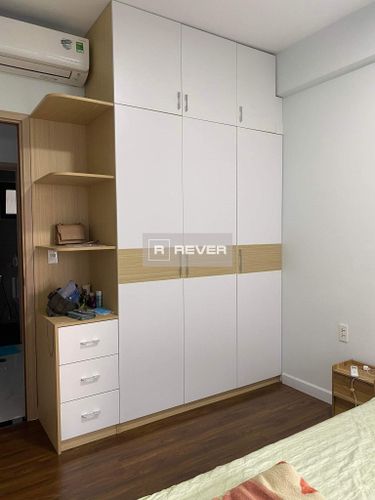  Căn hộ Lovera Vista diện tích 52m2, nội thất cơ bản.