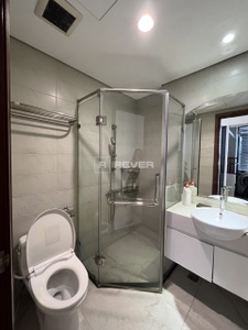  Căn hộ Vinhomes Central Park hướng Đông, diện tích 81.7m²