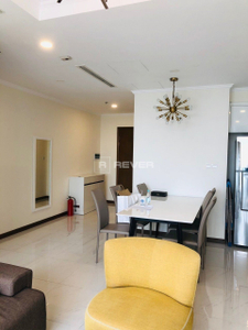z4570942813022_e26d828703eb0d8d8b7134846c15e4f9.jpg Căn hộ Vinhomes Central Park đầy đủ nội thất diện tích 81m²
