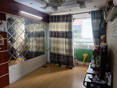 Căn hộ Bàu Cát 2, Quận Tân Bình Căn hộ Bàu Cát 2 tầng 2 có 1 phòng ngủ, nội thất cơ bản.