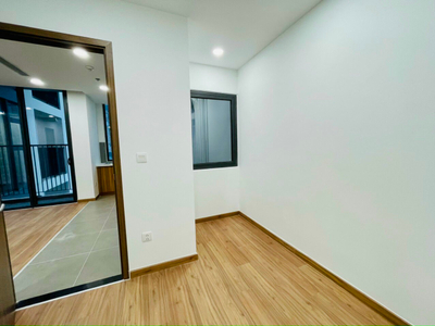  Căn hộ Eco Green Saigon hướng ban công tây đầy đủ nội thất diện tích 60.7m²