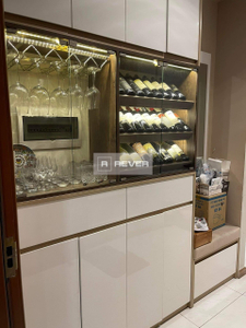  Cần bán căn 3PN Vinhomes Central Park hướng Đông Nam, diện tích 106.1m², view Landmark 81