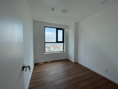 Căn hộ D'Lusso, Quận 2 Căn hộ D'Lusso view sông tuyệt đẹp, nội thất cơ bản.