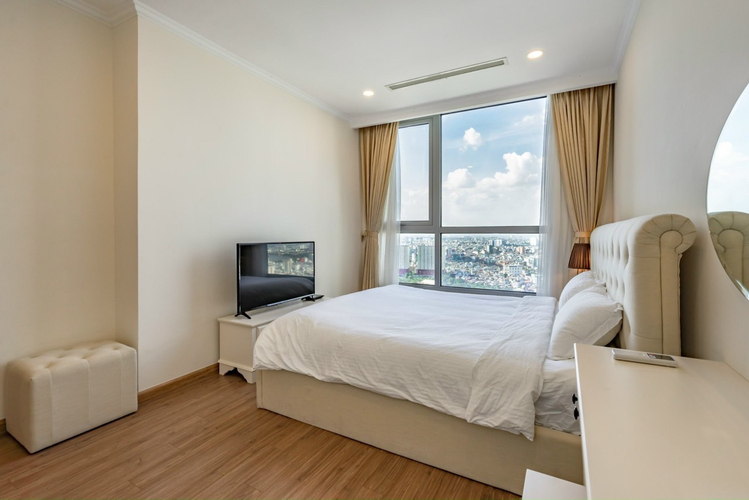 1688439997494.jpg Căn hộ Vinhomes Central Park đầy đủ nội thất diện tích 78.7m²