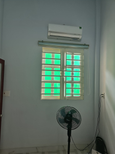 Nhà phố Quận Bình Tân Nhà phố thiết kế 1 trệt, 1 lửng và 1 lầu, cửa hướng Tây đón nắng sớm.