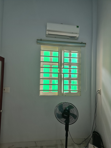 Nhà phố Quận Bình Tân Nhà phố thiết kế 1 trệt, 1 lửng và 1 lầu, cửa hướng Tây đón nắng sớm.