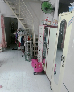 Nhà phố Quận 6 Nhà thiết kế 1 trệt, 1 lầu cửa hướng Tây Nam, cách chợ Tân Hòa Đông 50m.