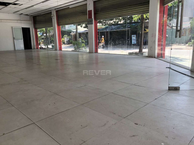 Mặt bằng kinh doanh Quận Bình Tân Mặt bằng kinh doanh có 2 mặt tiền thoáng mát, diện tích 147m2 vuông đẹp.