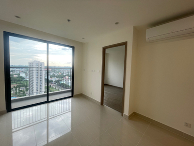 IMG_6402.HEIC Căn hộ Vinhomes Grand Park hướng ban công tây không có nội thất diện tích 67.8m².