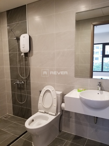 z4369969337069_c9c5b612538958f523fdd9f7b71e262a.jpg Căn hộ Vinhomes Grand Park hướng ban công tây nam nội thất cơ bản diện tích 69.2m²