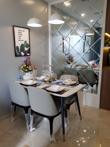 Officetel Vinhomes Golden River, Quận 1 Office-Tel Vinhomes Golden River tầng 38, bàn giao đầy đủ nội thất.