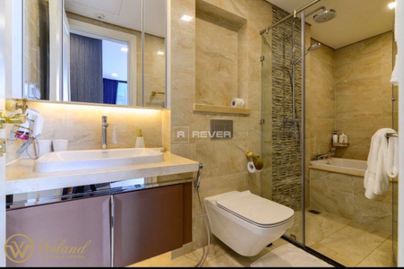 z4378301022631_3bc7c7f5b56f819b3e9559521ccc6704.jpg Căn hộ Vinhomes Golden River đầy đủ nội thất diện tích 68.6m²