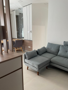 phòng khách căn hộ Hưng Phúc  Căn hộ Hưng Phúc Premier tầng 9 diện tích 83m2, đầy đủ nội thất.