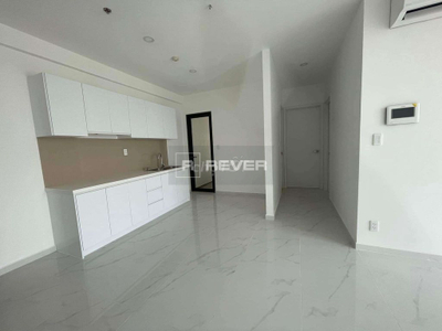  Căn hộ D'Lusso diện tích 68m2, không gian thoáng đãng.