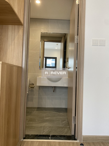  Căn hộ Vinhomes Grand Park tầng 16 nội thất cơ bản, view sông và thành phố thoáng mát