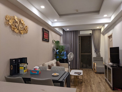 Căn hộ Saigon South Residence tầng 4 diện tích 71m2, có 2 phòng ngủ.