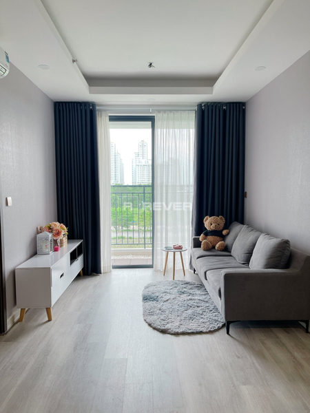 Căn hộ Q7 Boulevard hướng ban công tây đầy đủ nội thất diện tích 57.21m²