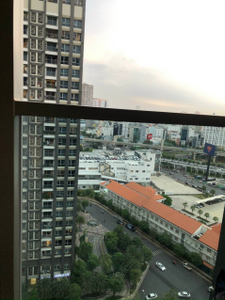 Căn hộ Vinhomes Central Park, Quận Bình Thạnh Căn hộ Vinhomes Central Park tầng 13 thiết kế hiện đại, đầy đủ nội thất.