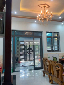 Nhà phố Huyện Hóc Môn Nhà phố diện tích đất 110m2 cửa hướng Đông đón gió mát mẻ.