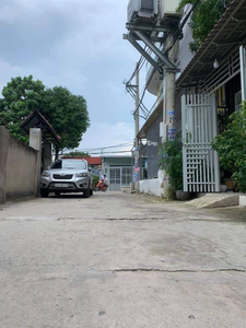 Nhà phố Lê Văn Khương, Quận 12 Nhà phố hướng Tây, đường trước nhà rộng xe ô tô ra vào được.