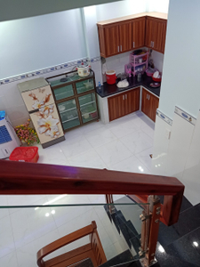 Nhà phố Quận Bình Tân Nhà phố có cửa hướng Đông Nam mát mẻ, diện tích 69.3m2 rộng thoáng.