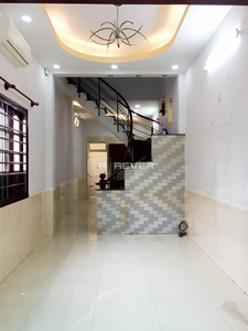  Nhà phố Đường Ngô Tất Tố 3 tầng diện tích 60m².