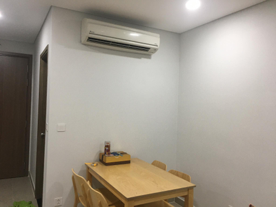 phòng khách căn hộ Sky89 Căn hộ Sky 89 tầng 12 view Sông đón gió mát mẻ.