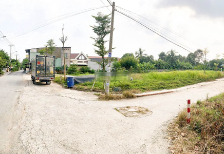 Đất căn góc có 3 mặt tiền đường Nguyễn Đình Kiên, cách 200m THCS Tân Nhựt.