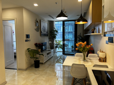  Căn hộ Vinhomes Golden River đầy đủ nội thất diện tích 58.8m²