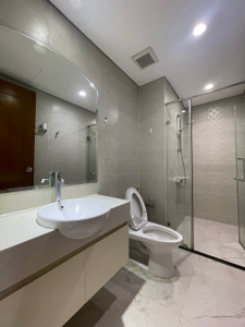 66ED7725-9D00-4CBD-AA82-6E315C27559B-6729-0000078869A8040A.jpg Office-tel Vinhomes Central Park nội thất cơ bản diện tích 53.7m²