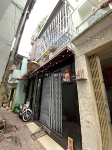 Nhà phố đường Trần Phú 2 tầng, diện tích 29.6m², hướng Đông, pháp lý Sổ hồng