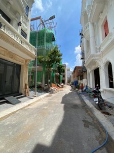 Đất nền Quận Tân Phú Đất nền khu Compound diện tích 60m2, hướng Đông Bắc mát mẻ.