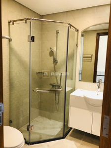 z4570943028234_7501a3d8a34bb905d5cf8a0974778f1e.jpg Căn hộ Vinhomes Central Park đầy đủ nội thất diện tích 81m²