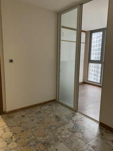 Căn hộ Vinhomes Central Park, Quận Bình Thạnh Căn hộ cao cấp Vinhomes Central Park tầng 25, bàn giao nội thất cơ bản.