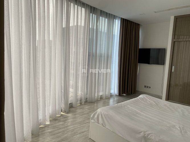  Căn hộ Vinhomes Golden River diện tích 149m²