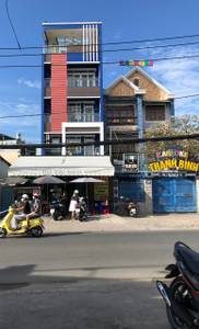 Nhà phố Đường Nguyễn Thị Định 5 tầng diện tích 165.9m² hướng đông nam pháp lý sổ hồng