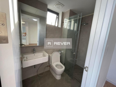  Căn hộ D'Lusso diện tích 74.9m2 bàn giao không có nội thất.