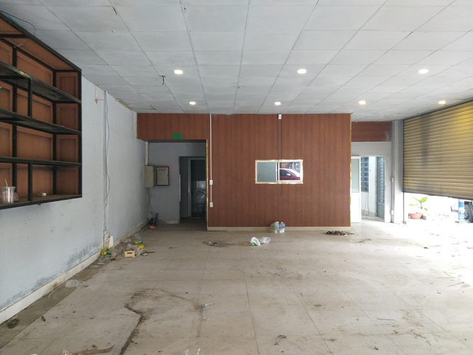 Mặt bằng kinh doanh Quận Bình Tân Mặt bằng kinh doanh có 2 mặt tiền thoáng mát, diện tích 147m2 vuông đẹp.