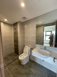  Căn hộ Vinhomes Grand Park hướng ban công tây nam không có nội thất diện tích 69.2m²