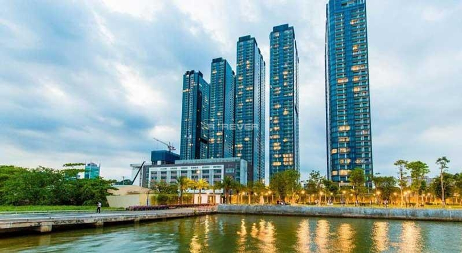  Căn hộ Vinhomes Golden River hướng ban công đông bắc đầy đủ nội thất diện tích 47m²